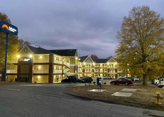 Hotel Suburban Near Hanes Mall 4*
