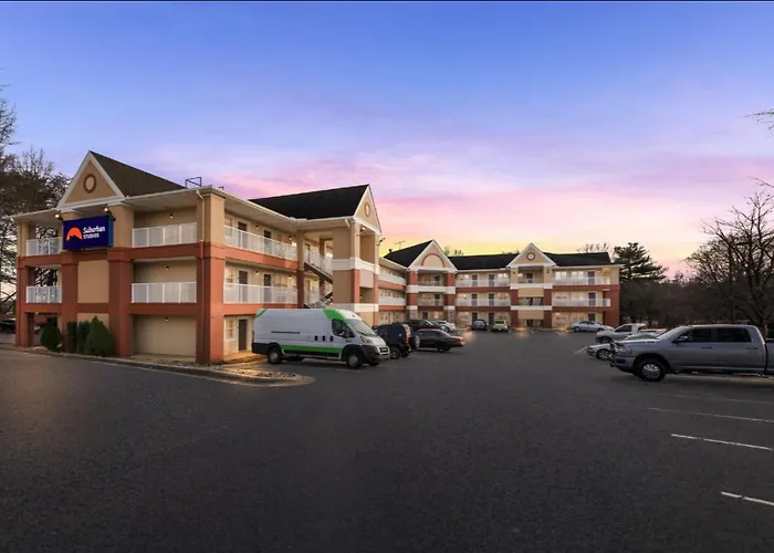 Hotel Suburban Near Hanes Mall Winston-Salem