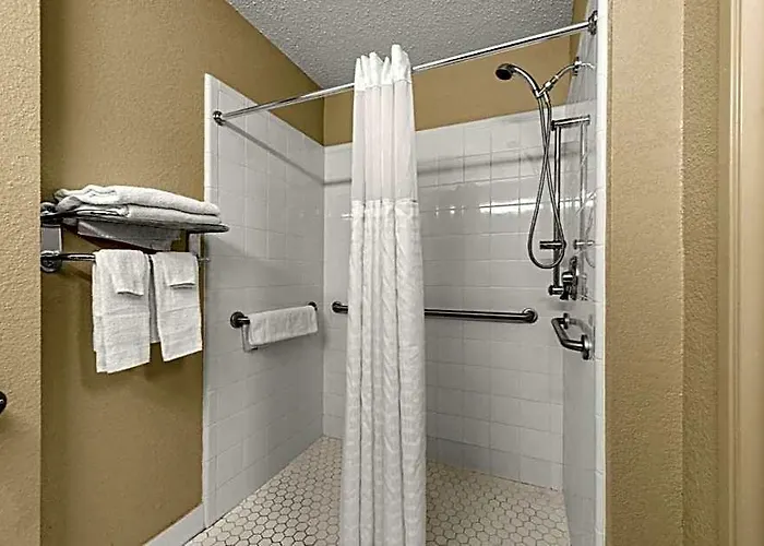 Hotel Suburban Near Hanes Mall Winston-Salem