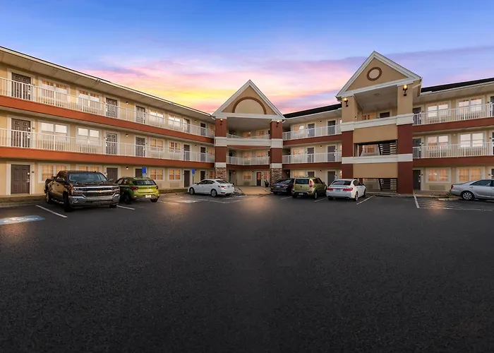 Hotel Suburban Near Hanes Mall 4*